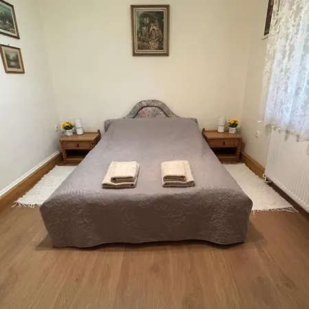 Appartement Majushegy Vendeghaz *