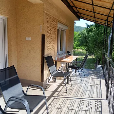 Appartement Majushegy Vendeghaz *